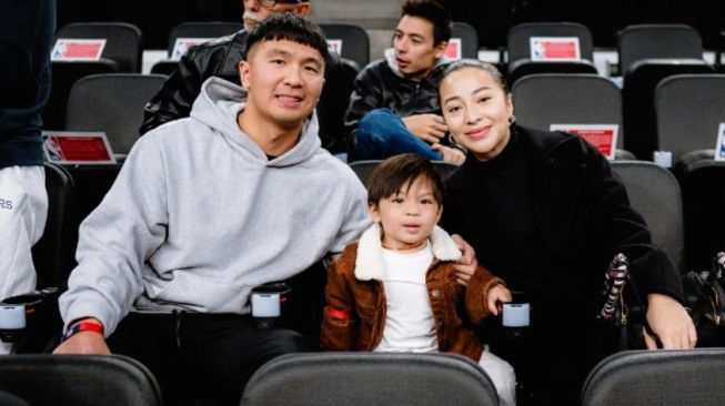 Dijuluki Punya Gaya Parenting Hampir Sempurna, Nikita Willy Tetap Berikan Makanan Ini!