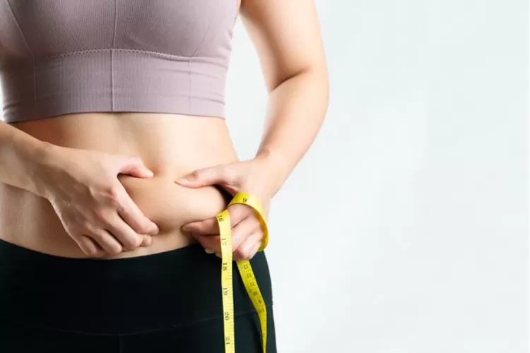 Tak Perlu Khawatir dengan Perut Buncit, Ini Dia 7 Cara untuk Memperkecil Lemak di Perut!
